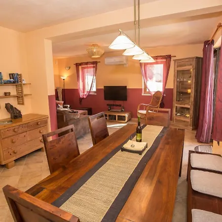 Villa Hrast Bacva Višnjan