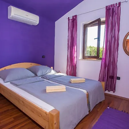 Hrast Bacva Villa Višnjan