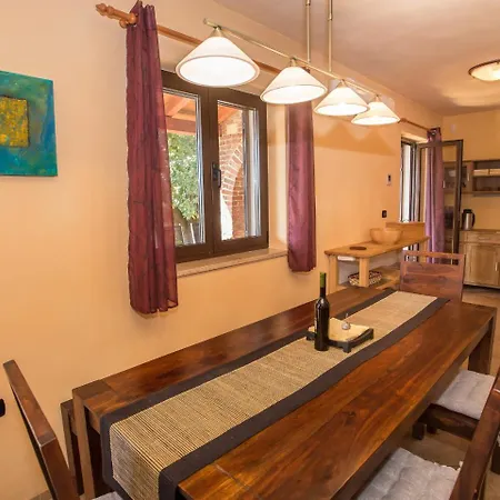 Villa Hrast Bacva Višnjan